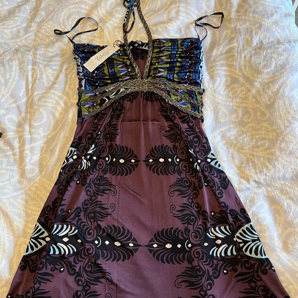 Sky silk mini with beautiful chain detail. NWT - Picture 8 of 9